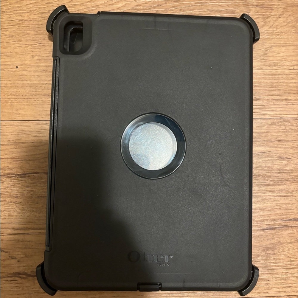 OtterBox Defender Series Case for iPad Air (5th Gen)/(4th Gen)